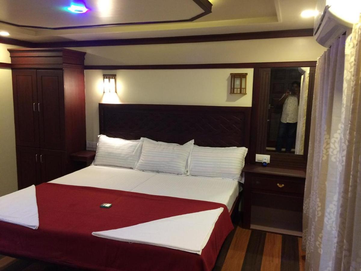 Beach Paradise Day Cruise Houseboat Alappuzha Eksteriør bilde