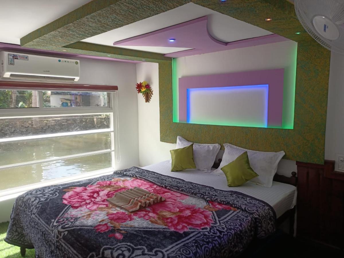 Beach Paradise Day Cruise Houseboat Alappuzha Eksteriør bilde