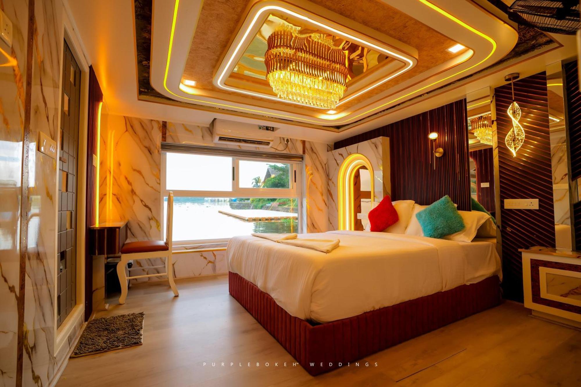 Beach Paradise Day Cruise Houseboat Alappuzha Eksteriør bilde
