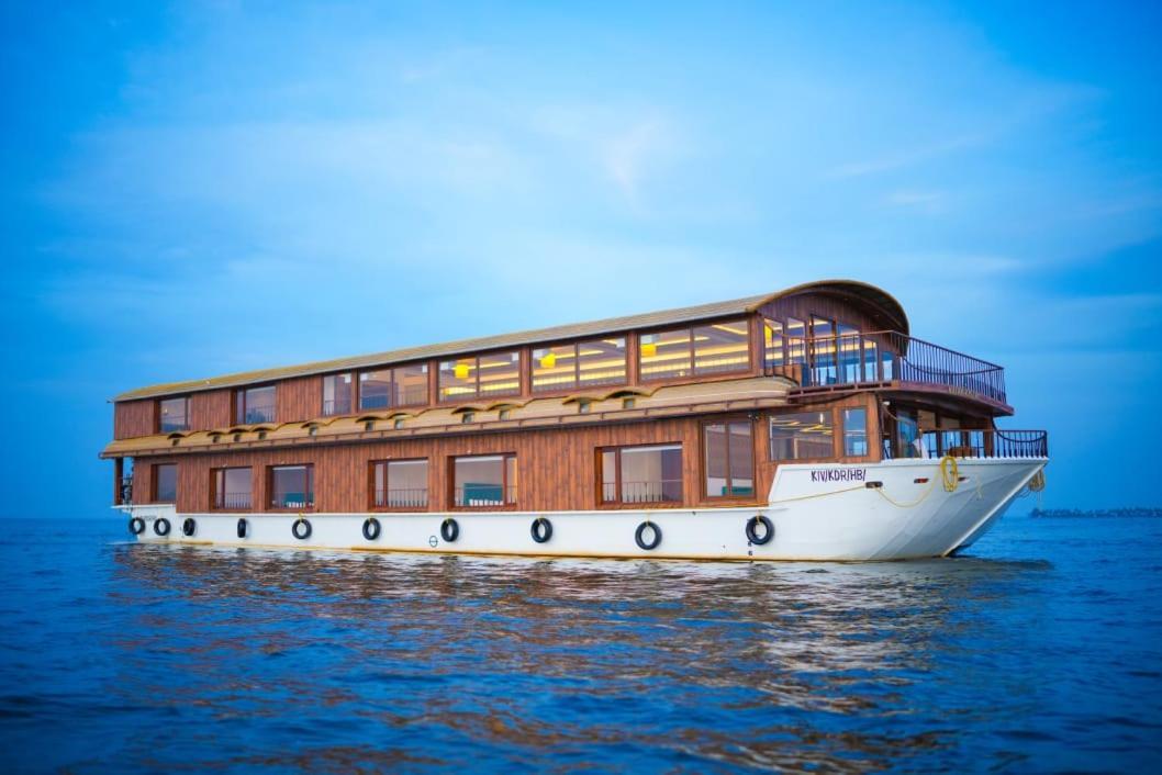 Beach Paradise Day Cruise Houseboat Alappuzha Eksteriør bilde